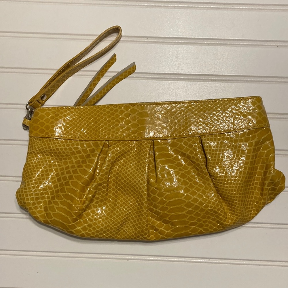 Maurizio Taiuti Italian Leather Alligator Embossed  Clutch